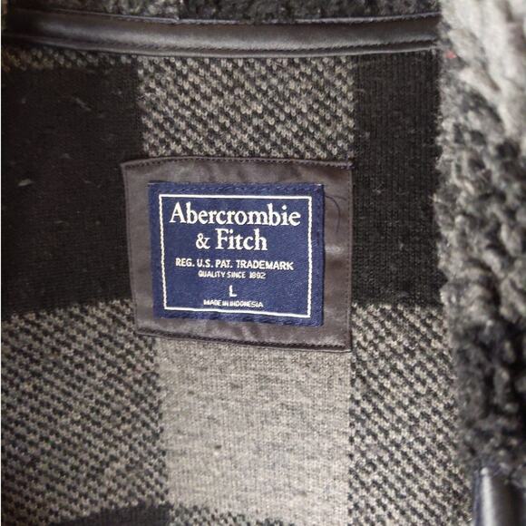 Abercrombie & Fitch Buffalo Check Fleece Jacket Women's Sz Large Gray/Black - Picture 4 of 8